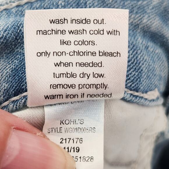 NWT Elizabeth and James Light-washed Denim High rise Flared Jeans Women's 4 - Picture 5 of 10